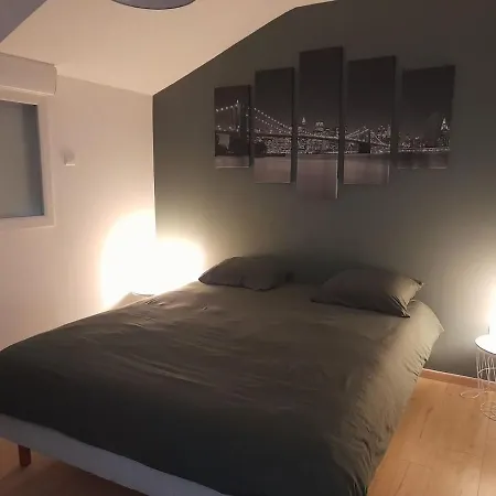 펜션 De 100m2 Avec Terrasse