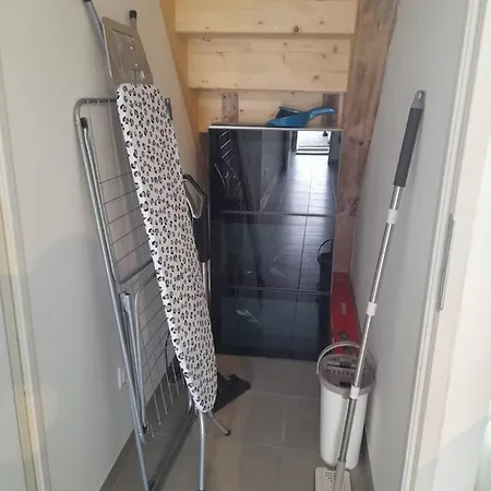 De 100m2 Avec Terrasse