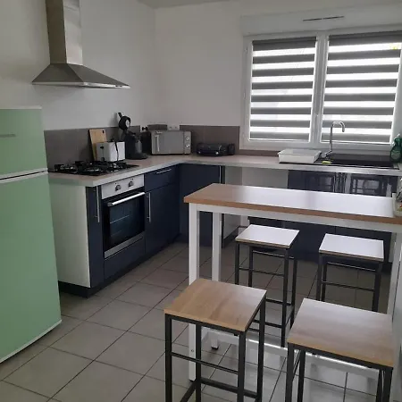 De 100m2 Avec Terrasse