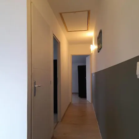 De 100m2 Avec Terrasse * Wardrecques