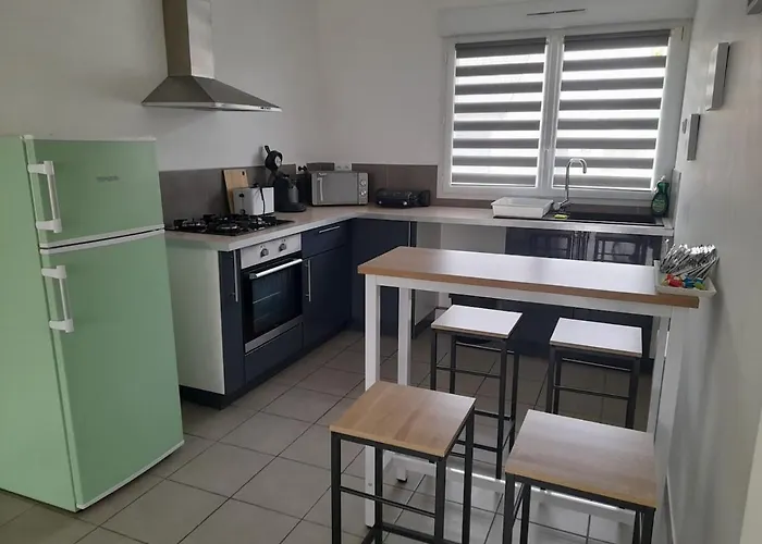 De 100m2 Avec Terrasse